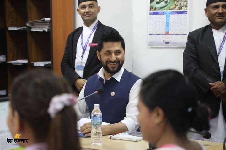 संसदीय छानबिन समितिमा बयान दिन पुगे लामिछाने