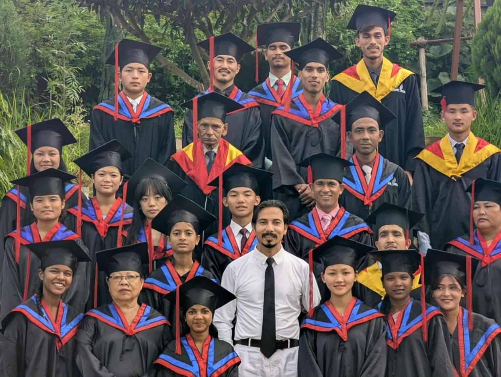 बाइबल सेमिनारी विद्यार्थीहरुको २८औँ दीक्षान्त समारोह सम्पन्न